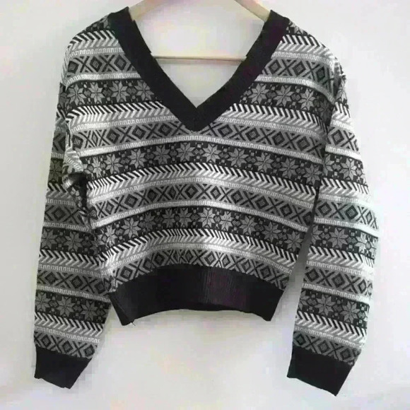 ZAFUL | Women's Black/Grey/White Patterned Drop Shoulder Plunging Crop … - Picture 1 of 4